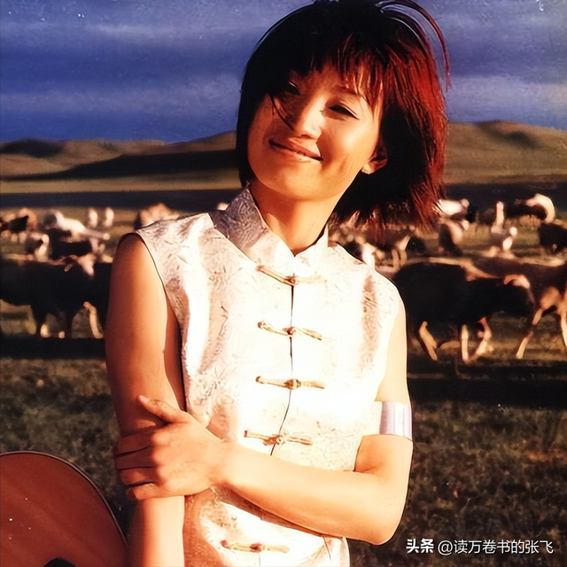 她连上5次春晚，私下却和恩师同居怀孕被骗流产，今57岁依然单身