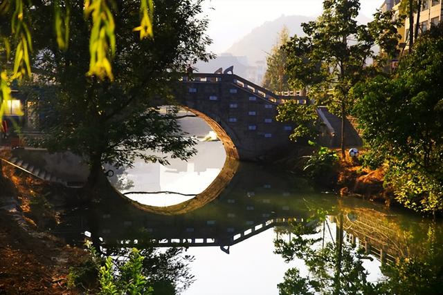 遵义余庆：敖溪千年土司城