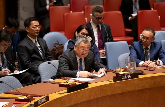 苦等10多天，高市的“救兵	”到了？日本开始反击	，一招比一招猛