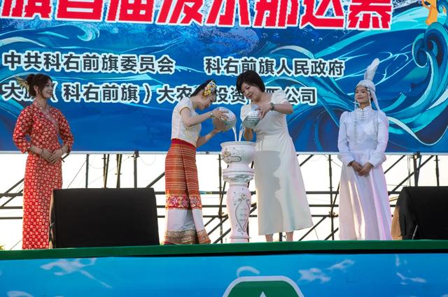 泼水大战+篝火烟花+冰啤烧烤，这个夏天就来这里浪~