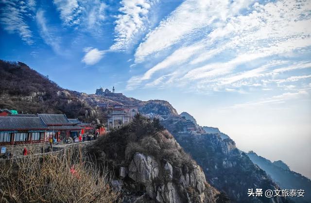 冻到发抖却爽到炸？泰山上的风景，让我懂了什么叫“ 冷并治愈着” ~