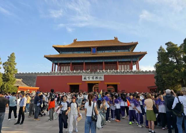 致敬百年之际，讲几个普通人与故宫博物院的故事
