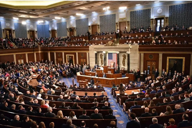 特朗普：台湾问题中国自己解决，但别让我不高兴	，外交部回应亮了