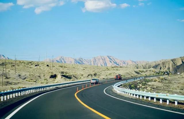 独库公路新纪元:三大超级工程重塑新疆天山旅游布局!