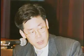 三战总统终成正果 草根逆袭的李在明能否治愈撕裂的韩国？图片