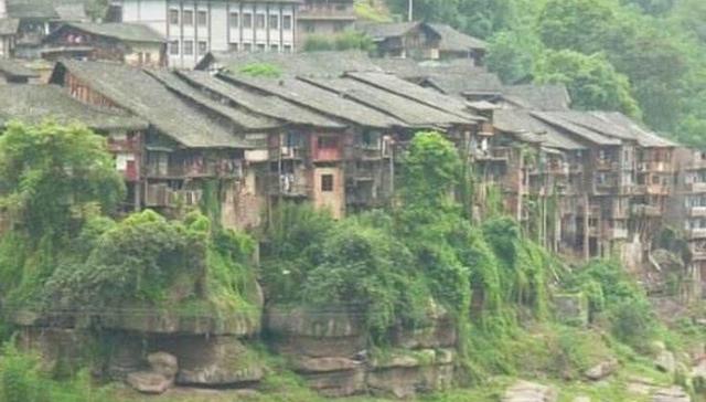 外地人看不懂，重庆人戒不掉：北碚偏岩古镇的河流长出了麻将桌