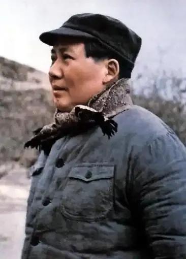 这就是革命烈士刘胡兰亲妹的真实样貌,和刘胡兰神似,罕见老照片