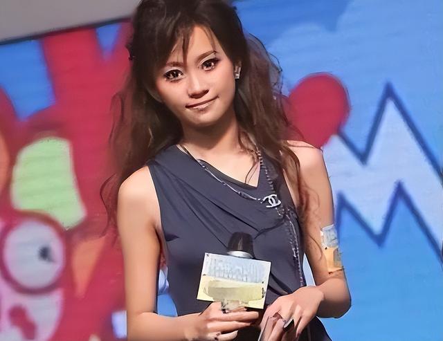 豪门玩物，几年被折磨成牙齿全脱落	，不足80斤，似骷髅，惨不忍睹