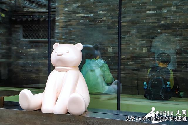 洗尽喧嚣见清幽 千年古都展别样风情
