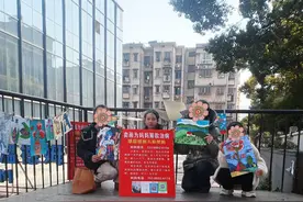 11岁女孩卖画救母：我想留住患癌的妈妈图片