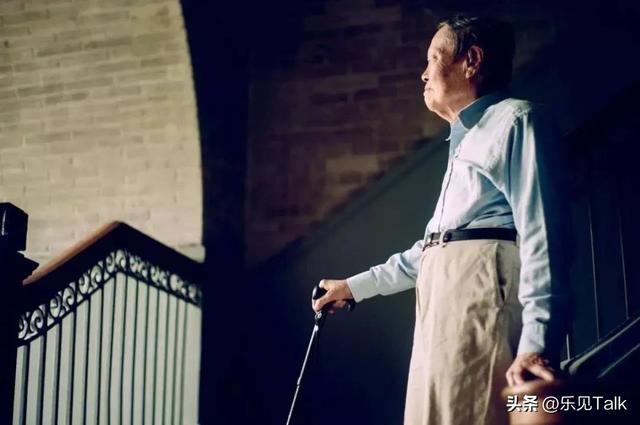 杨振宁家庭曝光：和前妻三个儿女 无人继承物理学，与翁帆关系很好