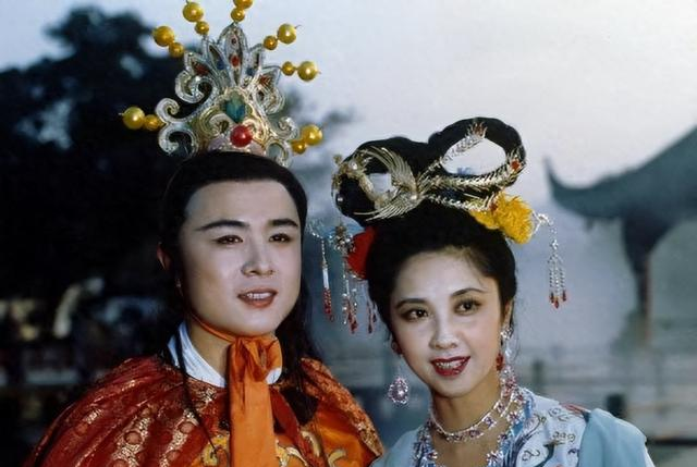 看见73岁朱琳老去的模样，才发现：八十年代大陆第一美女名不虚传
