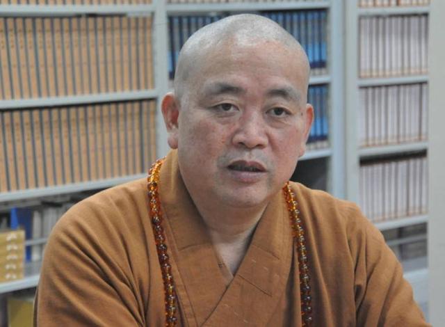 释永信家庭情况：大哥开武校，四弟已出家，母亲和二哥一起生活