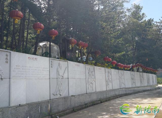 武都米仓山红石崖：藏于密林的避暑秘境