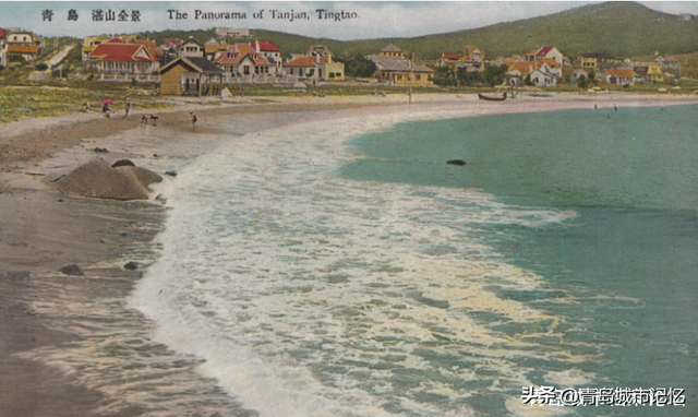 1934年，青岛第二、第三、第四海水浴场同时开始建设