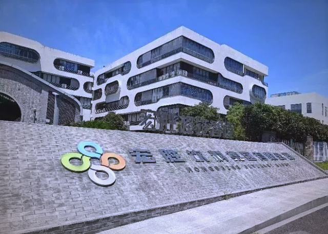 41天反转！宗馥莉重启娃哈哈，经销商倍感压力，曝宗馥莉回去上班