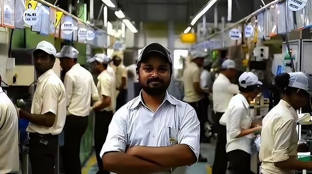 苹果为躲125%关税狂迁印度!这下傻眼：现在中国关税比印度还低