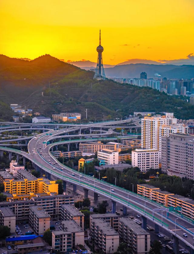 西宁下一个要“吞掉”的县市是谁？二选一的可能性太大了！