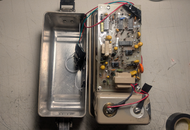 瘫痪十年的勘探神器复活了！极客用胶带改造美军设备，看哭老矿工