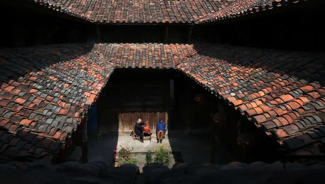 宝堰：古巷藏风华