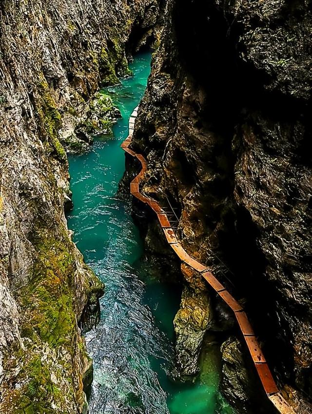 中国四省藏惊喜！打飞的比开车还香，1小时直达雪山草原