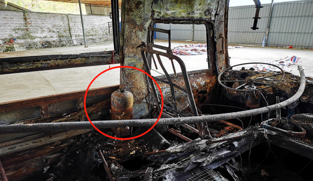 6死15伤公交起火事故原因查明，乘客、司机等4人追刑责
