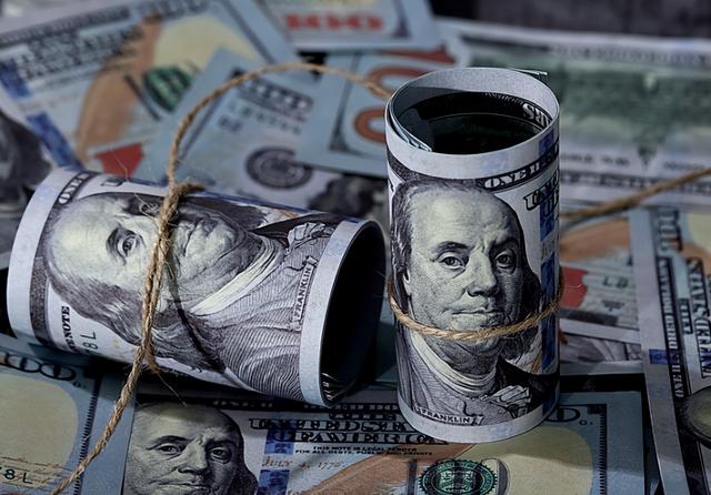 日本天皇亲自出山，对中国的反击正式开始，高市早苗憋出了一妙计