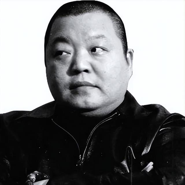 她连上4次春晚，和恩师同居怀孕，被骗流产，51岁依然无人敢娶