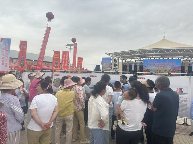 酒泉市博物馆流动展览走进黄泥堡裕固族乡