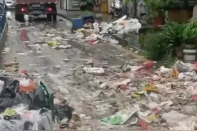 谁赢了？重庆一小区楼下垃圾堆积如山无人管理，街道道出其中隐情图片