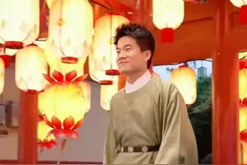 董宇辉老师的“与辉同行”直播间4月份销售分析图片