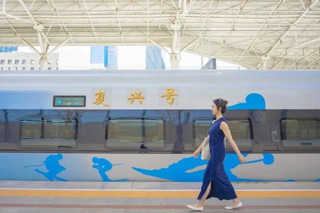 别只顾赶车！这个城市坐拥多座超美火车站