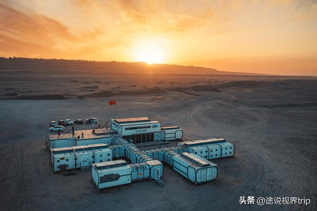 这里是中国最孤独的城市，人迹罕至无人区包围，却美得像个意外