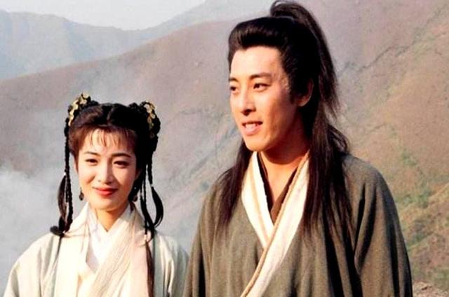 夫妻俩为了不变老，26年不吃肉不生子，近54岁近照不敢认