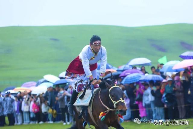 20℃的岷县！吸引外地游客纷至沓来