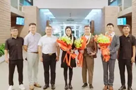 从选美冠军到艳星，从政协委员到某研究院院长，彭丹的转身太华丽图片