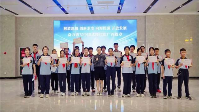 研学夏令营就这么玩！新闻探班+文物解密+乐园穿越，带您体验三倍快乐！