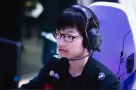 FPX上单小老虎宣布退赛！Moyan发文怒斥经理: PUA选手、克扣工资图片