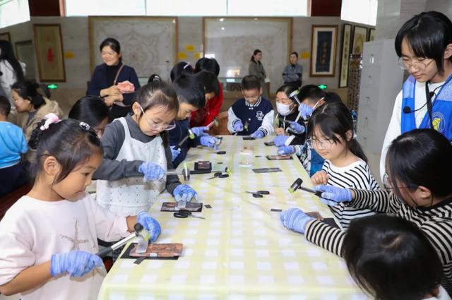 博物馆里的“时光派对”