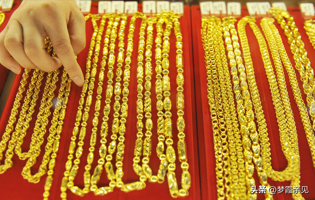 连续13个月增持黄金！中国央行在布局什么？金价还能涨吗？