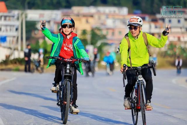 风驰竹海，骑友盛赞！在运动与美景的交融中收获双重满足