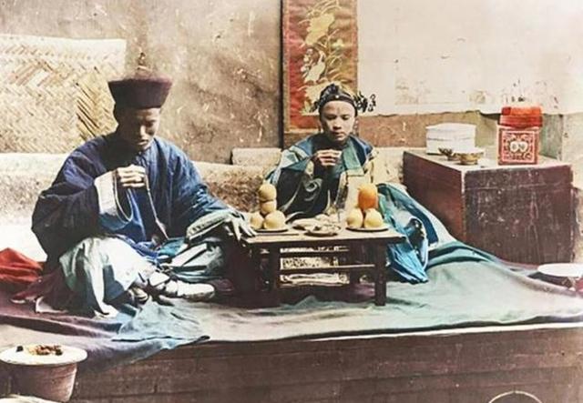 一百多年前，一个日本人偷偷潜入北京，拍下了难得一见的旧中国