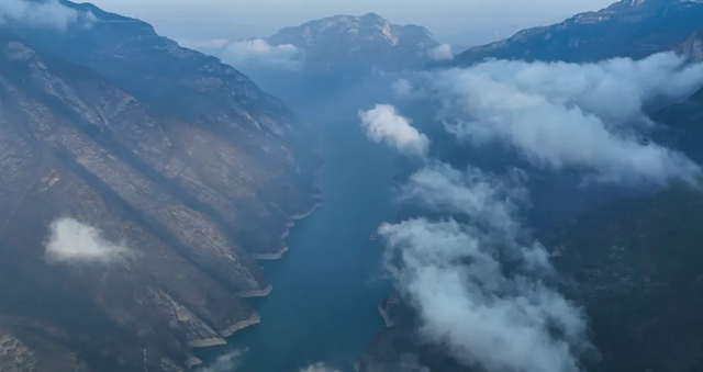 巫山 | 山水与烟火间的青春诗篇