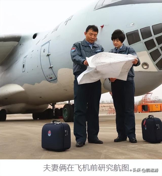 阅兵上运20女机长找到了！又美又飒，丈夫更强，履历让人心服口服