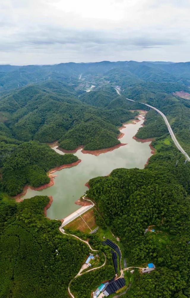 ​与格兰芬多自行车赛一起邂逅思茅！公园绿地 藏着最惬意的自然与文化之旅丨跟着赛事去旅行