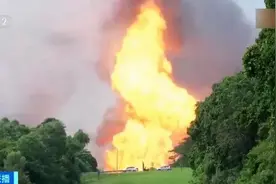 马来西亚突发剧烈爆炸，火焰高达数百米！已致超110人受伤图片