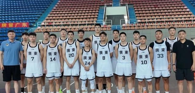 83-74！辽宁掀翻周琦+胡金秋组合，赛后发生车祸，广东男篮危险了