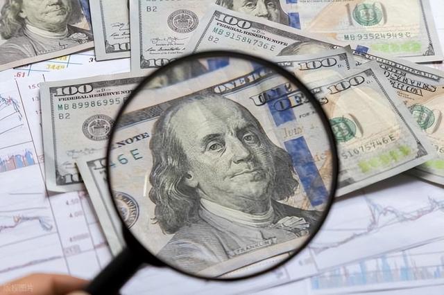 中国再抛61亿美债	，特朗普破防了，美媒：想赢中国只有1条路可选