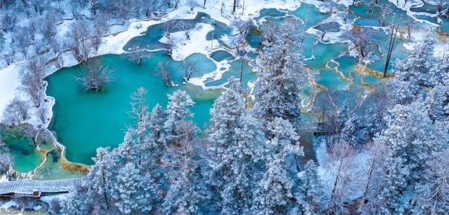 黄龙初雪，瑶池仙境一夜之间“白了头”？