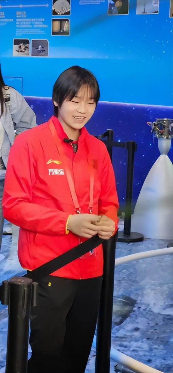 没想到，全红婵全运会跳水双人赛落败后，竟因一特殊举动口碑暴涨